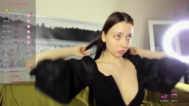 Image 2 of demi_loran Stream on Chaturbate on 12 months ago