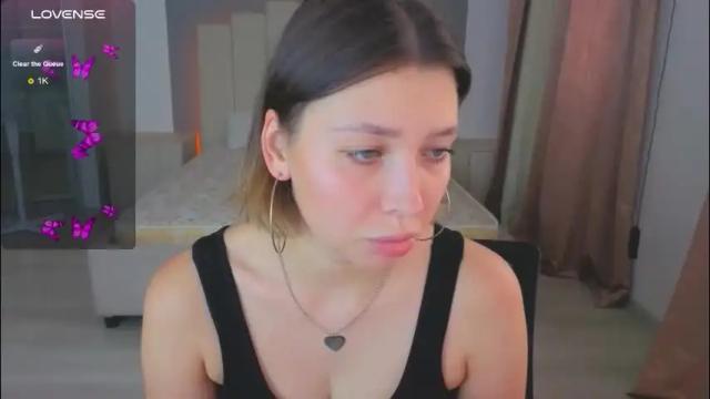 Image 7 of demi_loran Stream on Chaturbate on 8 days ago