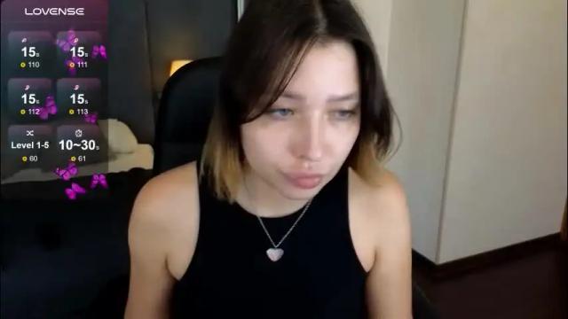 Image 2 of demi_loran Stream on Chaturbate on 4 days ago