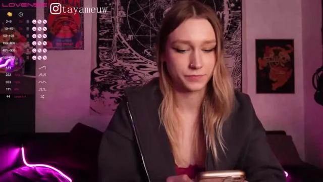 Image 7 of demonesslove Stream on Chaturbate on 16 months ago