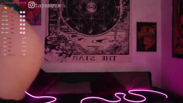Image 7 of demonesslove Stream on Chaturbate on 15 months ago