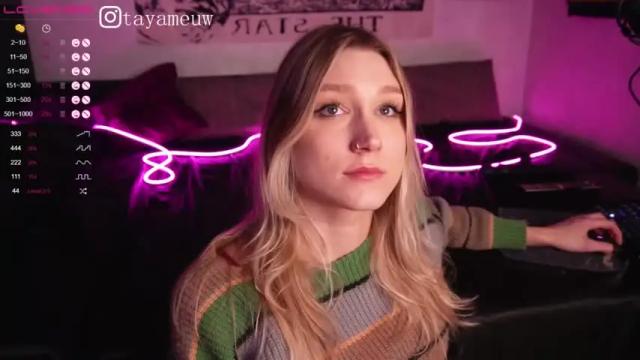 Image 3 of demonesslove Stream on Chaturbate on 13 months ago