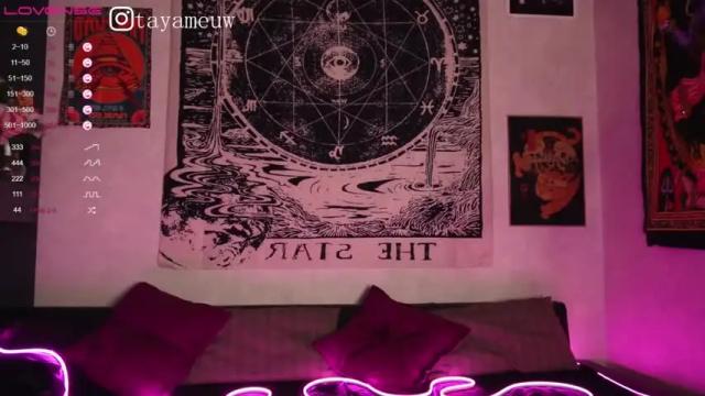 Image 8 of demonesslove Stream on Chaturbate on 13 months ago