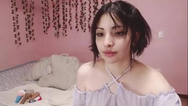 Image 2 of deni_bloom Stream on Chaturbate on 13 months ago