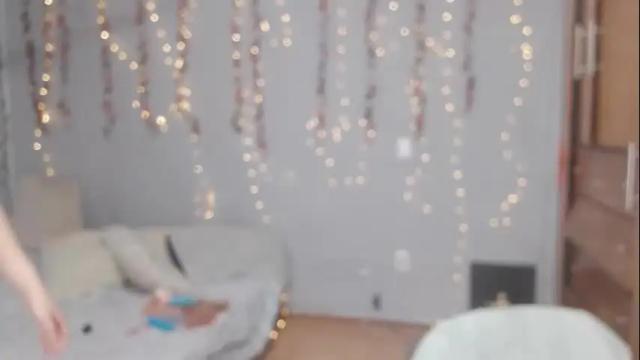 Image 3 of deni_bloom Stream on Chaturbate on 3 months ago
