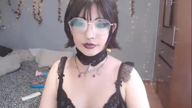 Image 4 of deni_bloom Stream on Chaturbate on 1 month ago