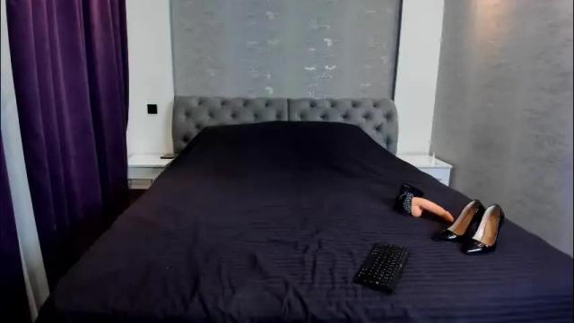 Image 12 of denizze1 Stream on Chaturbate on 29 days ago
