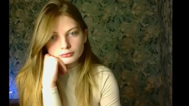 Image 3 of denni_polinoska Stream on Chaturbate on 19 months ago