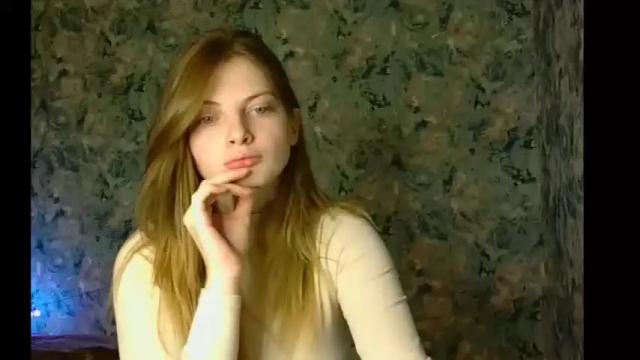 Image 4 of denni_polinoska Stream on Chaturbate on 19 months ago