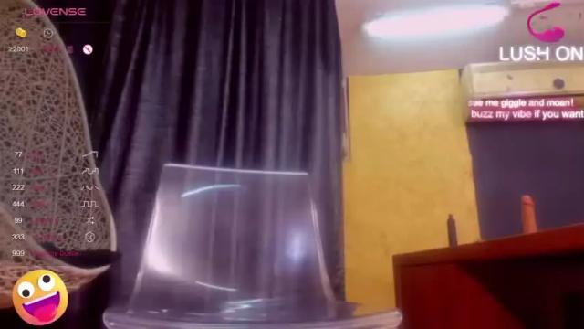 Image 8 of denychantall Stream on Chaturbate on 14 months ago