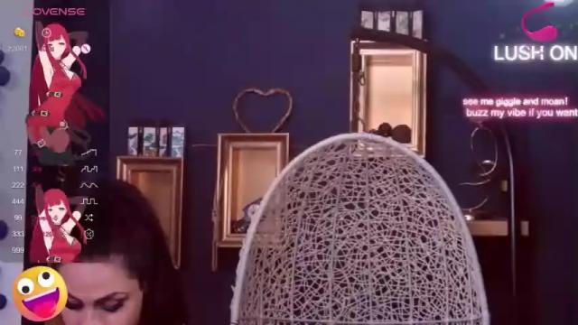 Image 3 of denychantall Stream on Chaturbate on 13 months ago