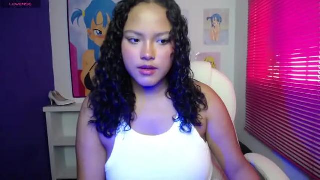 Image 7 of dephne_ Stream on Chaturbate on 13 months ago