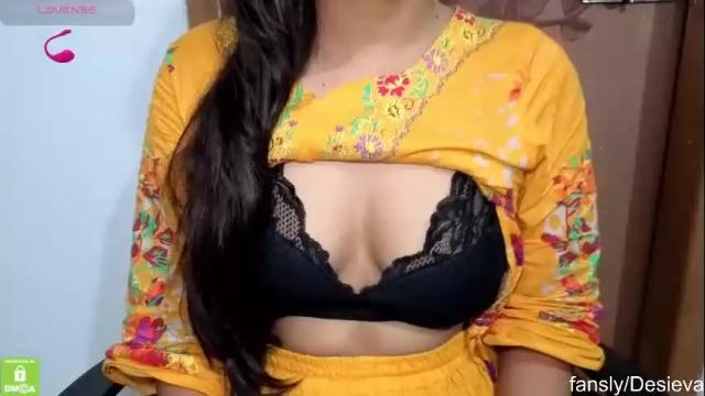Image 4 of desicoupleshow Stream on Chaturbate on 2 months ago