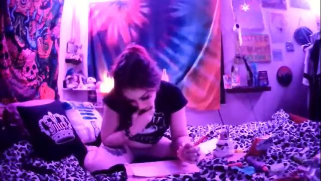 Image 8 of desirablebootyy Stream on Chaturbate on 17 months ago