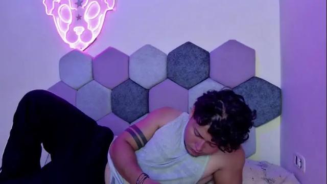 Image 6 of desireduo_tgn Stream on Chaturbate on 1 month ago