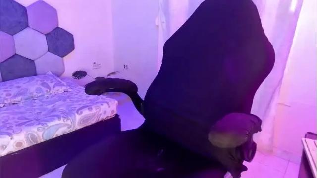 Image 3 of desireduo_tgn Stream on Chaturbate on 28 days ago