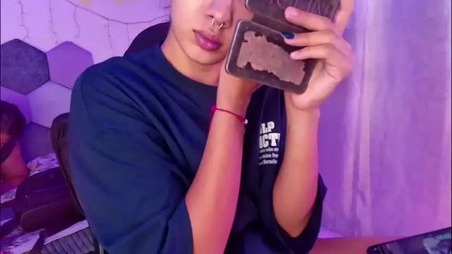 Image 7 of desireduo_tgn Stream on Chaturbate on 1 month ago