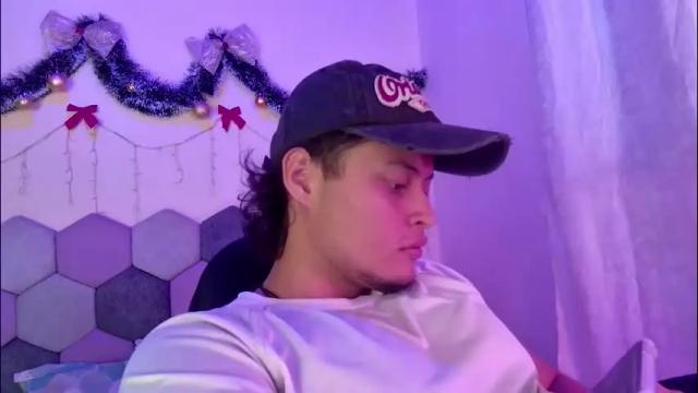 Image 3 of desireduo_tgn Stream on Chaturbate on 1 month ago