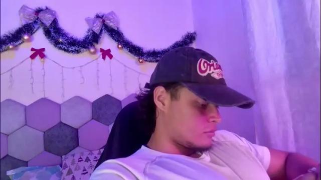 Image 6 of desireduo_tgn Stream on Chaturbate on 1 month ago