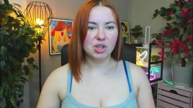 Image 3 of desirelayla Stream on Chaturbate on 16 days ago