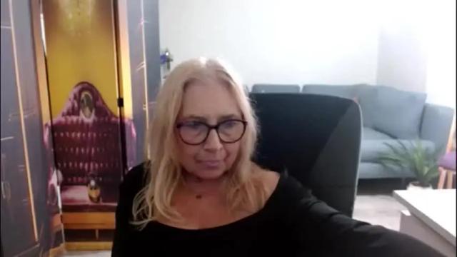 Image 4 of desiresofia Stream on Chaturbate on 1 month ago