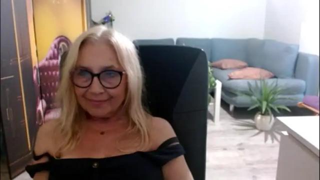Image 3 of desiresofia Stream on Chaturbate on 1 month ago