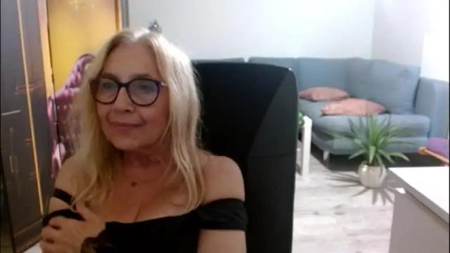 Image 4 of desiresofia Stream on Chaturbate on 1 month ago