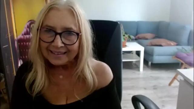 Image 3 of desiresofia Stream on Chaturbate on 1 month ago