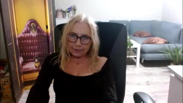 Image 7 of desiresofia Stream on Chaturbate on 1 month ago