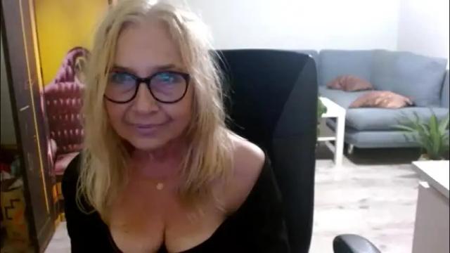 Thumbnail 3, desiresofia's Stream at Chaturbate, 1 month ago
