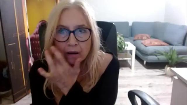Image 3 of desiresofia Stream on Chaturbate on 1 month ago
