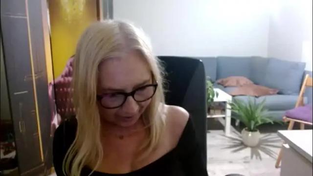 Image 7 of desiresofia Stream on Chaturbate on 1 month ago