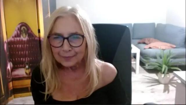 Image 4 of desiresofia Stream on Chaturbate on 27 days ago