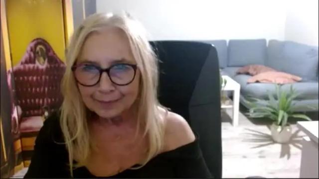 Image 6 of desiresofia Stream on Chaturbate on 27 days ago