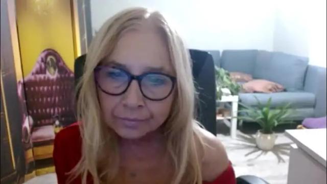 Image 4 of desiresofia Stream on Chaturbate on 19 days ago