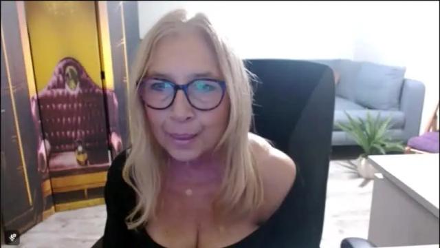 Image 11 of desiresofia Stream on Chaturbate on 20 hours ago