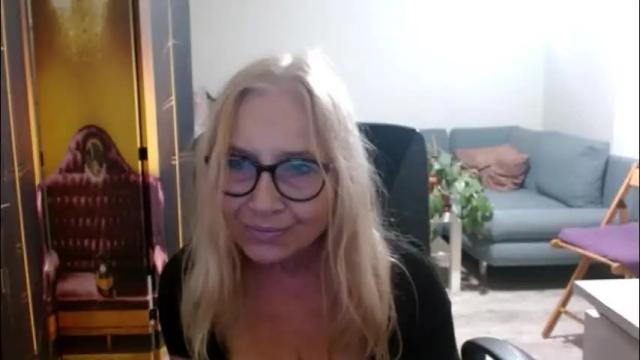 Image 7 of desiresofia Stream on Chaturbate on 2 months ago