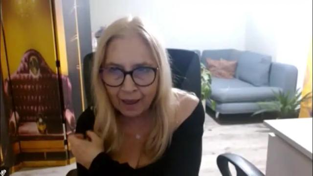 Image 8 of desiresofia Stream on Chaturbate on 1 month ago