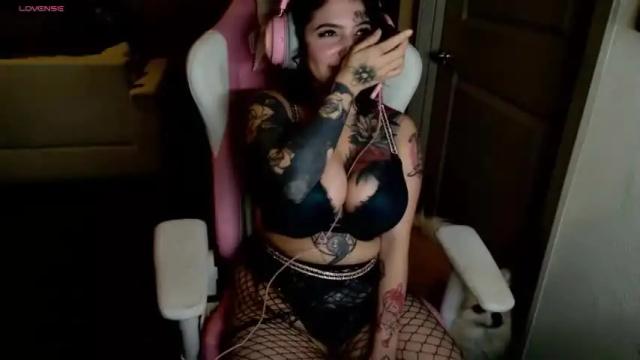 Image 6 of desititswsorth666 Stream on Chaturbate on 13 months ago