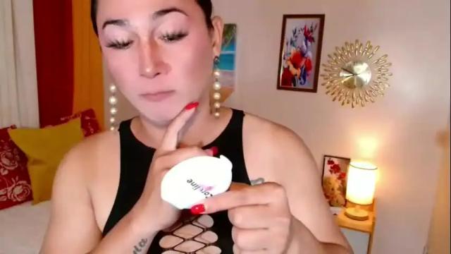 Image 8 of destenierose Stream on Chaturbate on 2 months ago