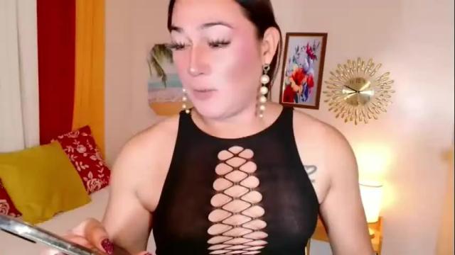 Image 3 of destenierose Stream on Chaturbate on 18 days ago