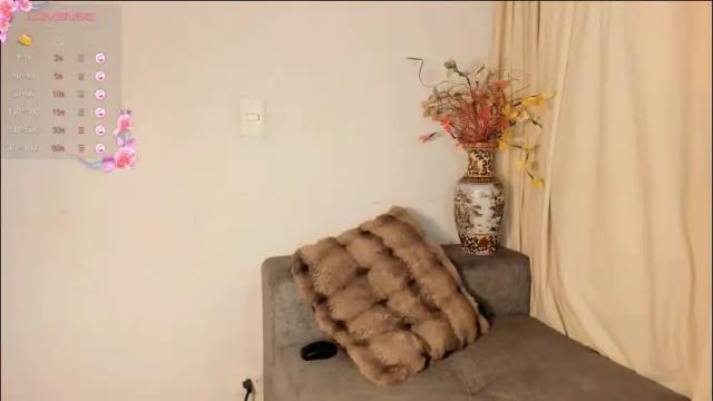 Image 4 of destinnemil Stream on Chaturbate on 8 days ago