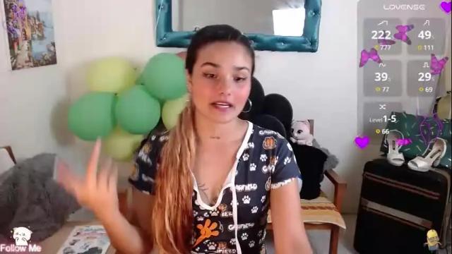 Image 10 of destinyhills_ Stream on Chaturbate on 1 month ago