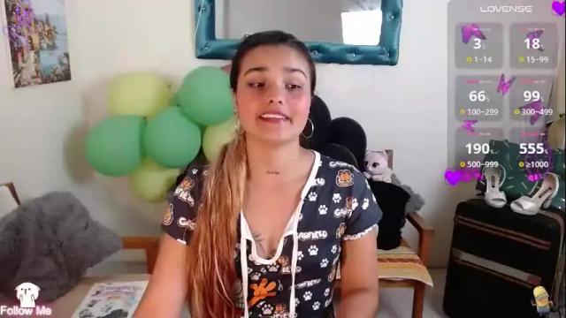 Image 11 of destinyhills_ Stream on Chaturbate on 1 month ago