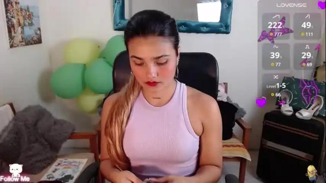 Image 8 of destinyhills_ Stream on Chaturbate on 1 month ago
