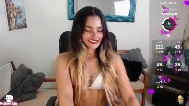 Image 4 of destinyhills_ Stream on Chaturbate on 29 days ago