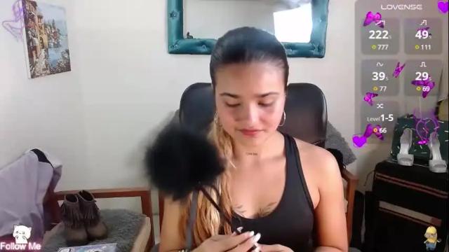 Image 10 of destinyhills_ Stream on Chaturbate on 3 days ago
