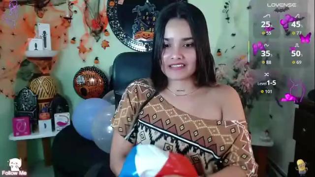 Image 11 of destinyhills_ Stream on Chaturbate on 7 days ago