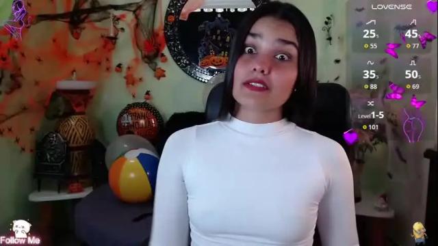 Image 10 of destinyhills_ Stream on Chaturbate on 3 days ago