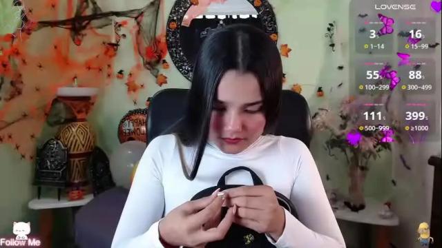 Image 2 of destinyhills_ Stream on Chaturbate on 3 days ago